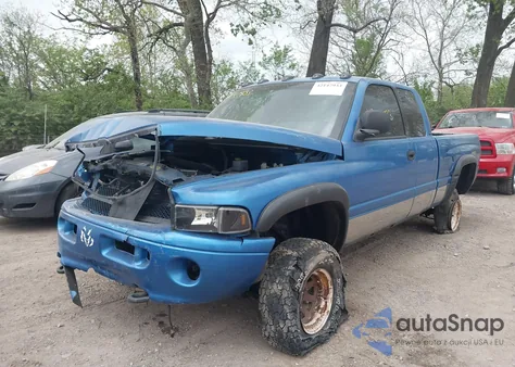 2001 Dodge Ram 1500 St z USA, uszkodzony, nr VIN 3B7HF13Z21G706532